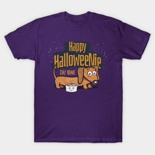 Funny scary Spooky Halloween Cute Doxie Dachshund Dog being Brave Halloweenie Doxy with Treats on a Spooky evening tee T-Shirt